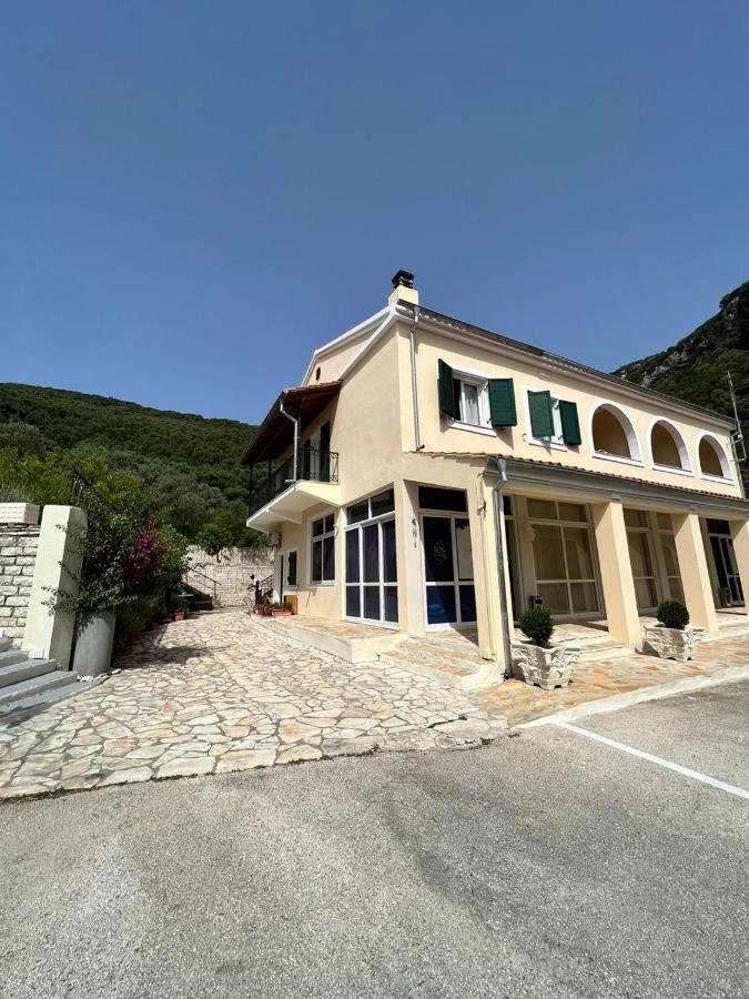 Lithino Apartments - 5Min From The Beach Agios Ioannis Peristerion Exterior foto